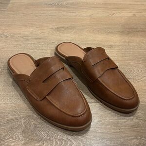 New Old Navy Loafers size 10